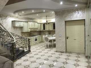 Виллы White Luxury Villa With Swimming Pool In City Center Ереван Вилла-42