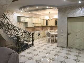 Виллы White Luxury Villa With Swimming Pool In City Center Ереван Вилла-48