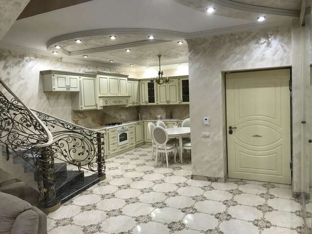 Виллы White Luxury Villa With Swimming Pool In City Center Ереван-21