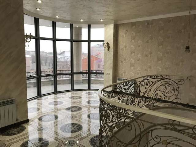 Виллы White Luxury Villa With Swimming Pool In City Center Ереван-36
